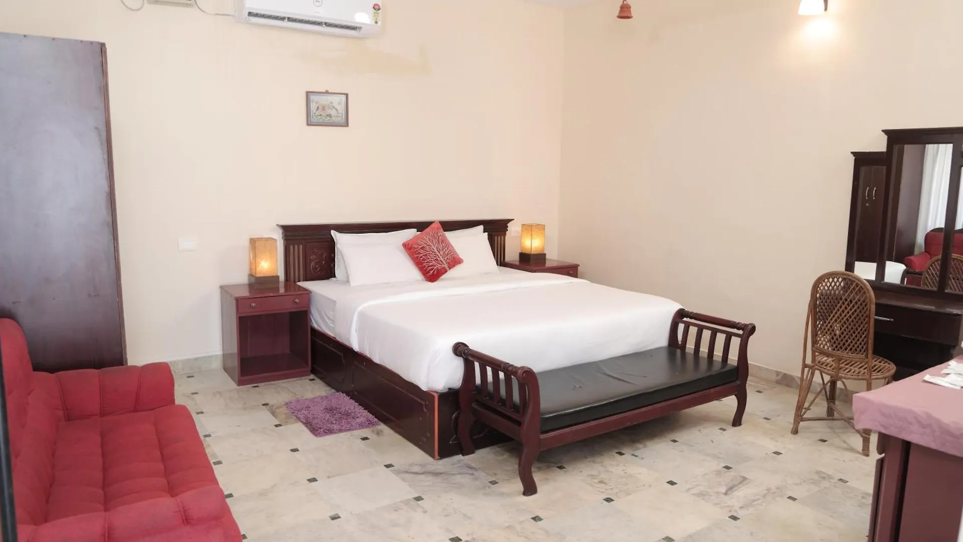 Hillview Beach Resort Varkala Hotel