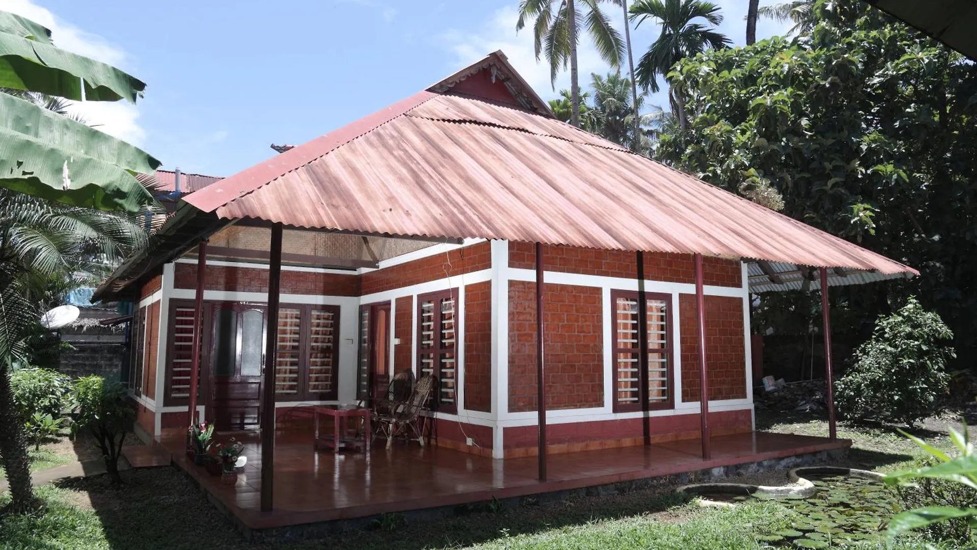 Hillview Beach Resort Varkala 4*,